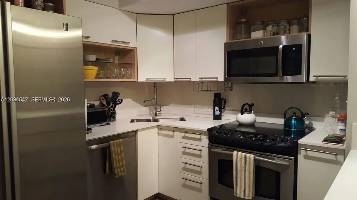 1075 93rd St #206, Bay Harbor Islands, FL 33154 - #1