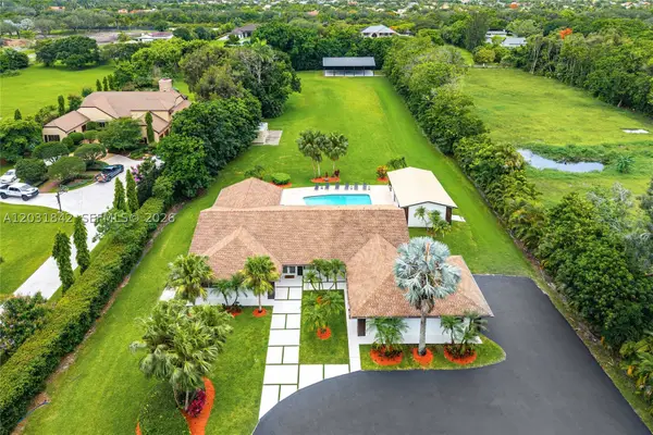 13900 Mustang Trl, Southwest Ranches, FL 33330