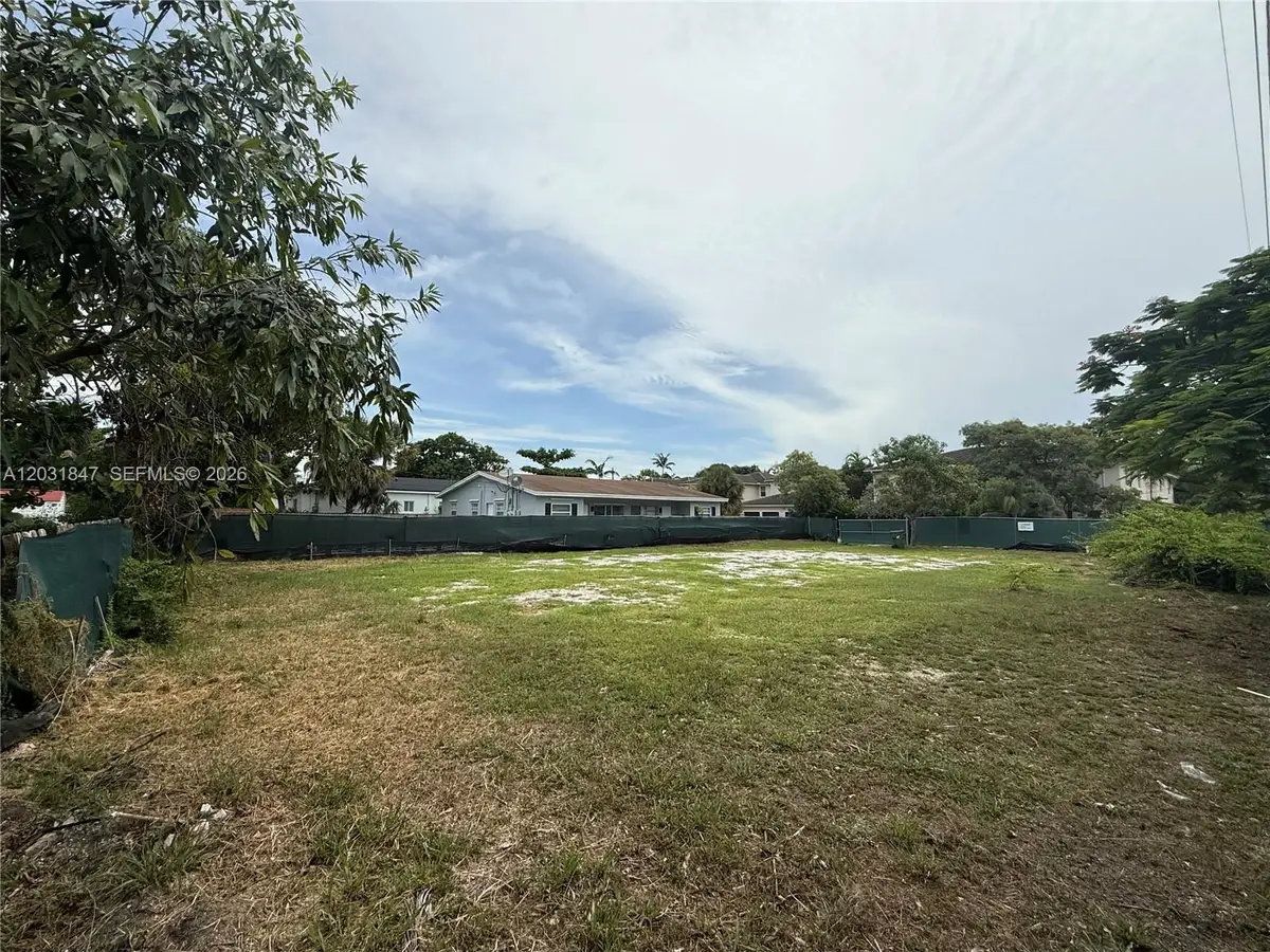 201 NW 11th St, Fort Lauderdale, FL 33311 - #1