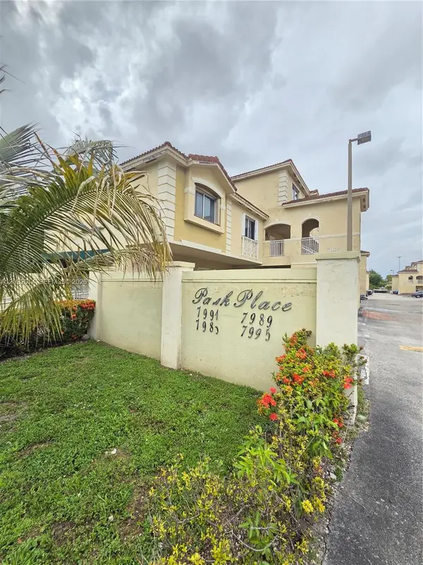 7989 NW 8th St #108D, Miami, FL 33126