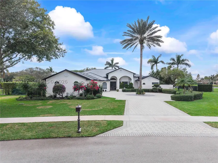 2235 SW 105th Ter, Davie, FL 33324 - #3