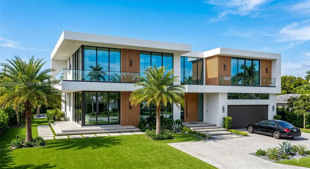 3900 SW 59th Ave, Miami, FL 33155 - #1
