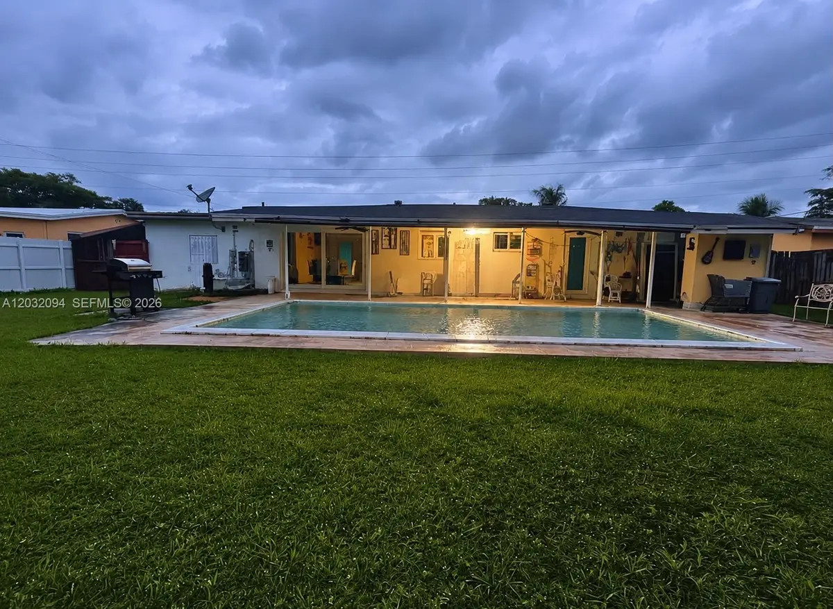 6492 SW 25th St, Miramar, FL 33023 - #1