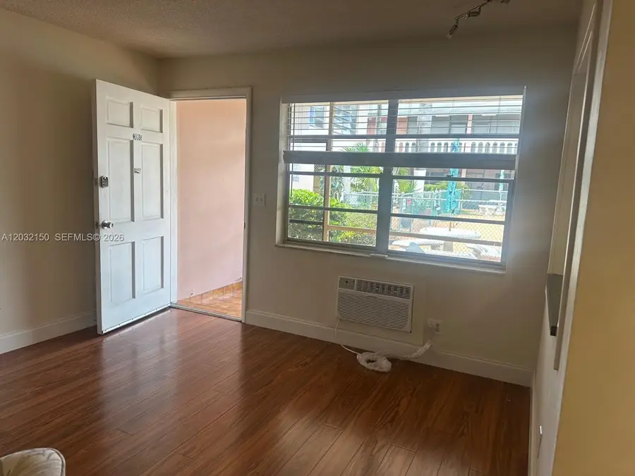 160 NE 8th Ave #25A, Hallandale Beach, FL 33009 - #2