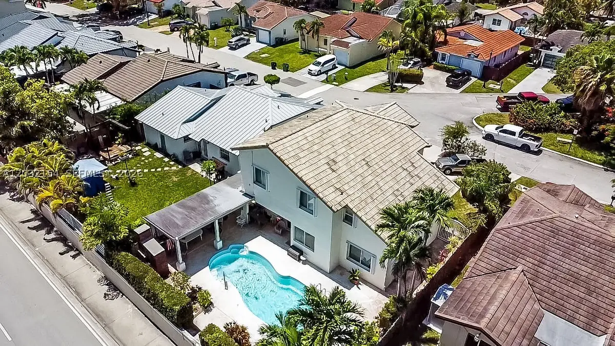 8532 SW 211th Ter, Cutler Bay, FL 33189 - #1