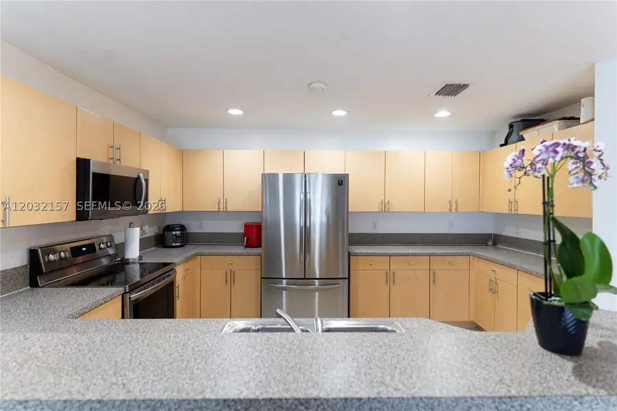 7907 N Silverado Cir, Davie, FL 33024 - #3