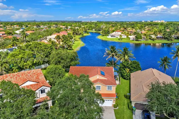 480 Cambridge Dr, Weston, FL 33326