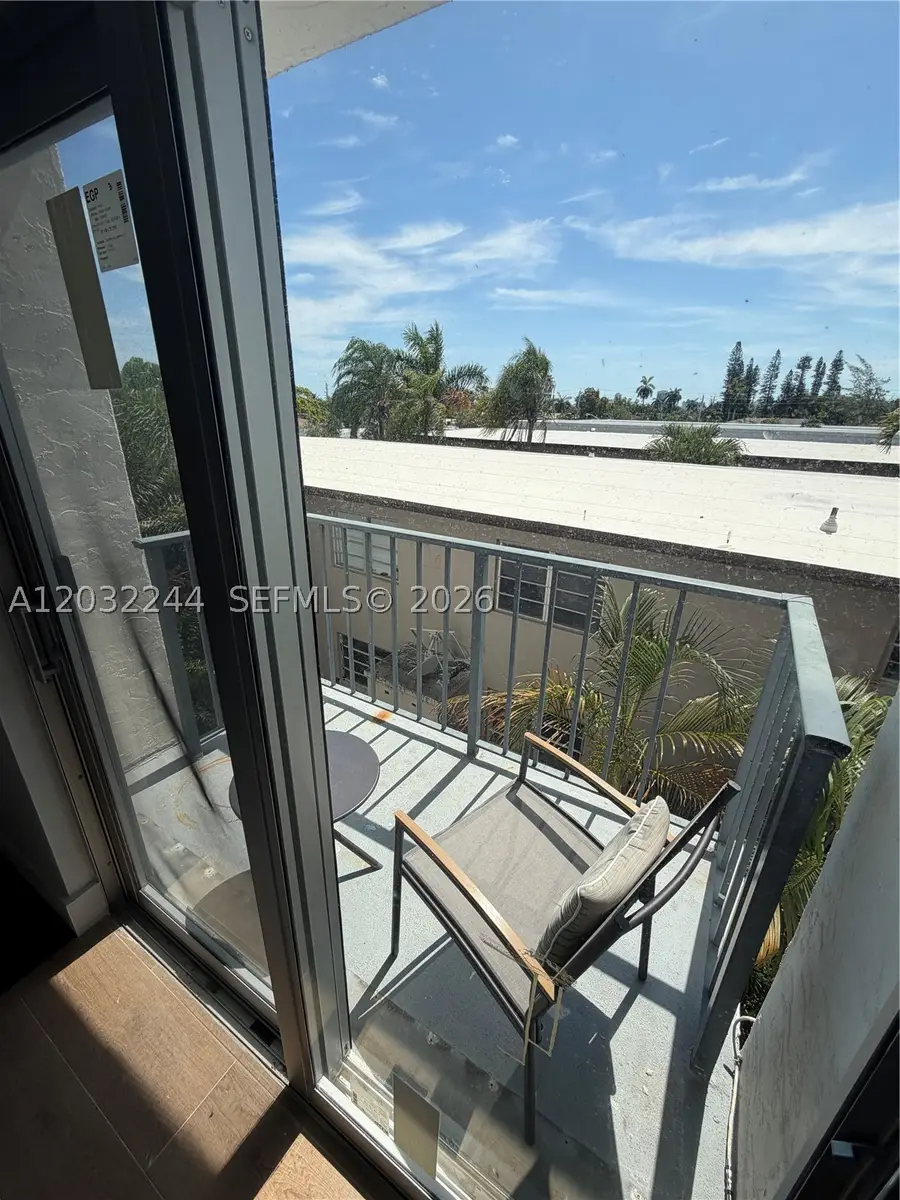 1960 Marseille Dr #304, Miami Beach, FL 33141 - #2