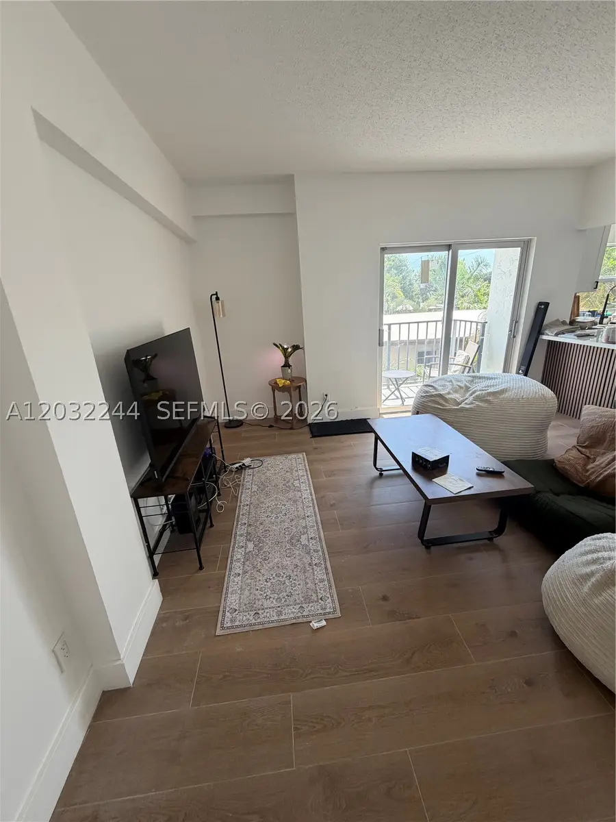 1960 Marseille Dr #304, Miami Beach, FL 33141 - #3