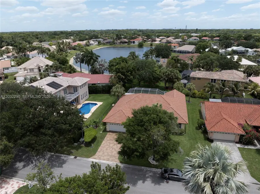 8269 NW 40th Ct, Coral Springs, FL 33065 - #2