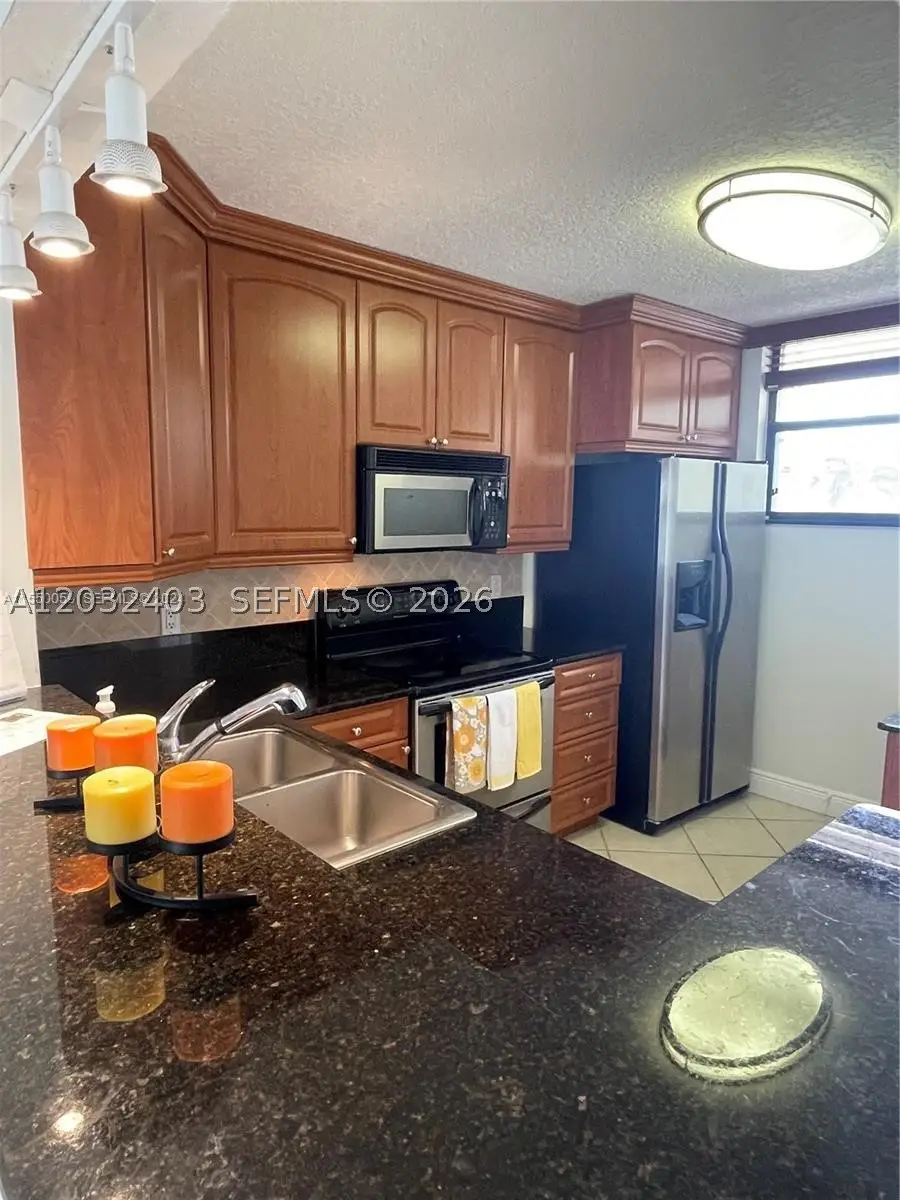 110 Lake Emerald #203, Oakland Park, FL 33309 - #3