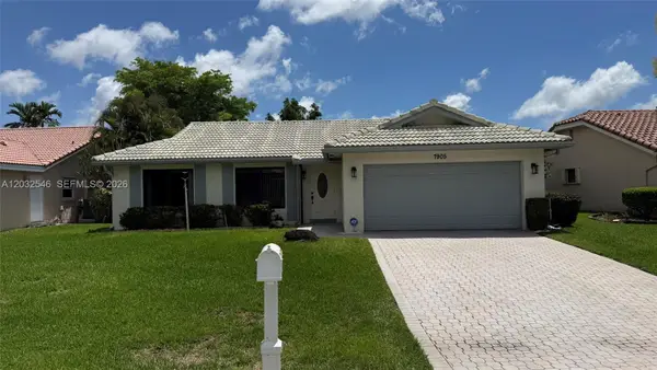 7905 Cloverfield Cir, Boca Raton, FL 33433