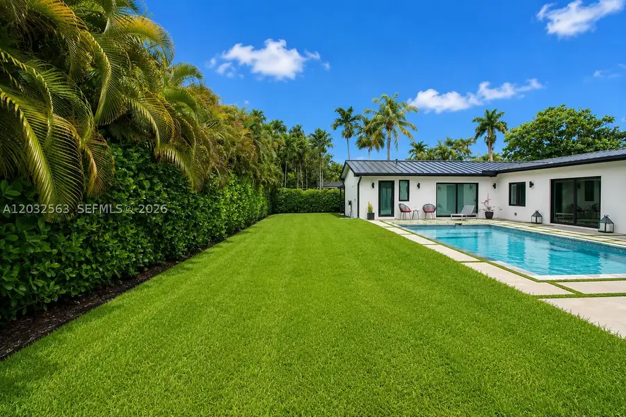 8700 SW 175th St, Palmetto Bay, FL 33157 - #3