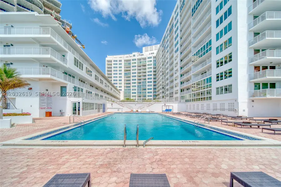 5401 Collins Ave #1135, Miami Beach, FL 33140 - #3