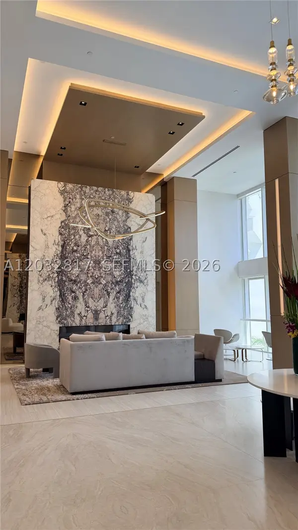 21205 Yacht Club Dr #1201, Aventura, FL 33180