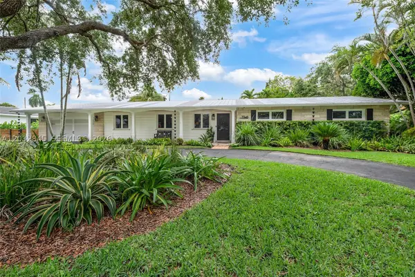 7345 SW 122nd St, Pinecrest, FL 33156