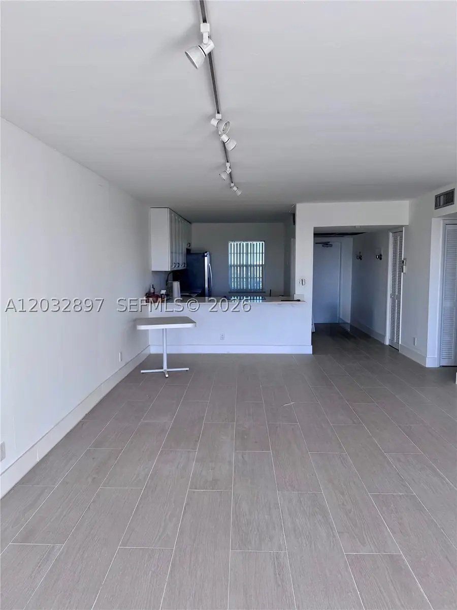 575 Oaks Ln #1008, Pompano Beach, FL 33069 - #3