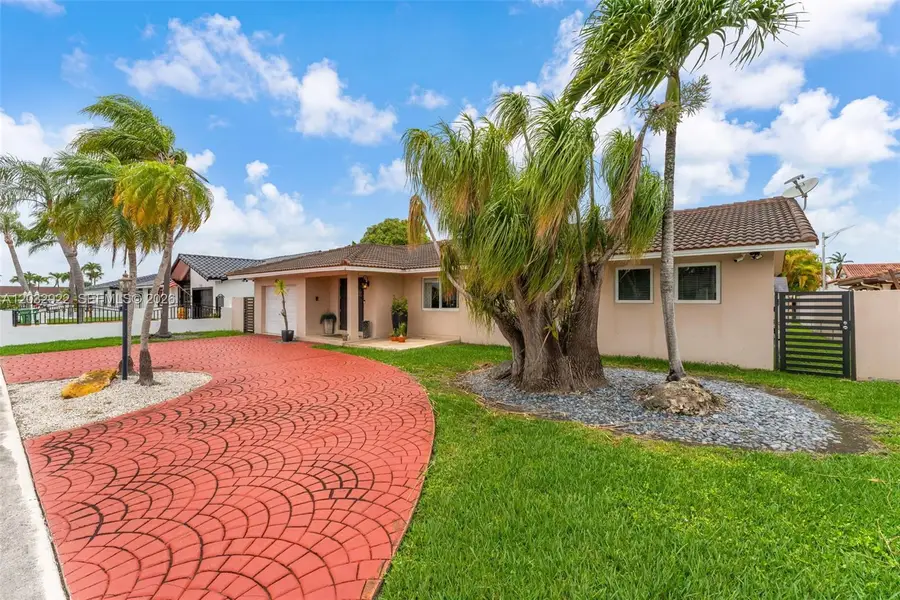 14061 SW 39th St, Miami, FL 33175 - #2