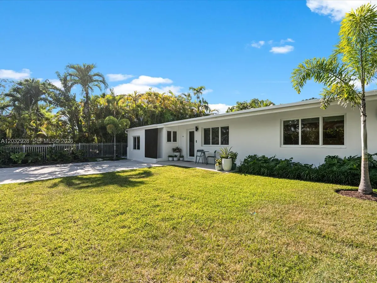 1945 Alamanda Dr, North Miami, FL 33181 - #1