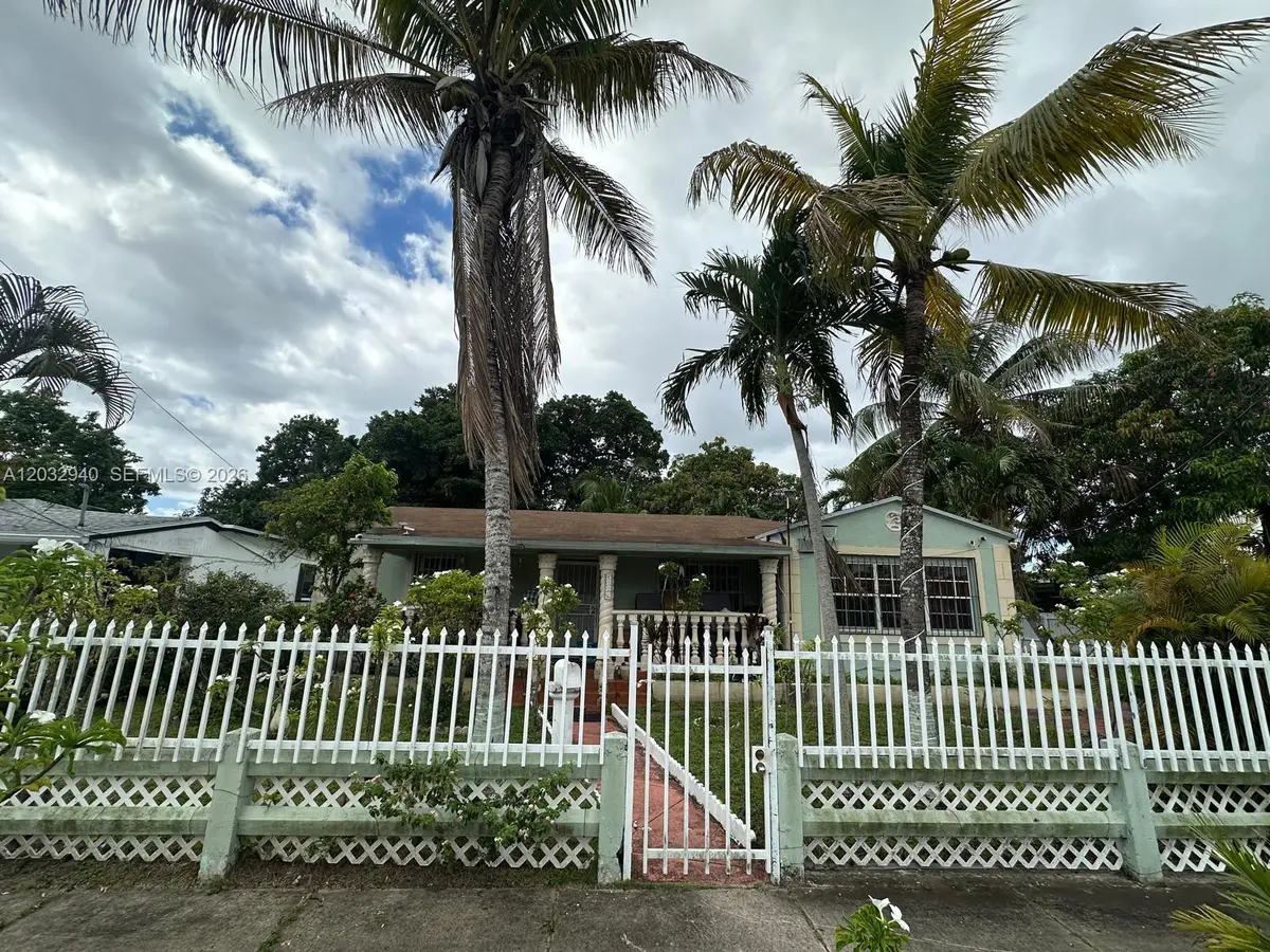 1376 NW 45th St, Miami, FL 33142 - #1