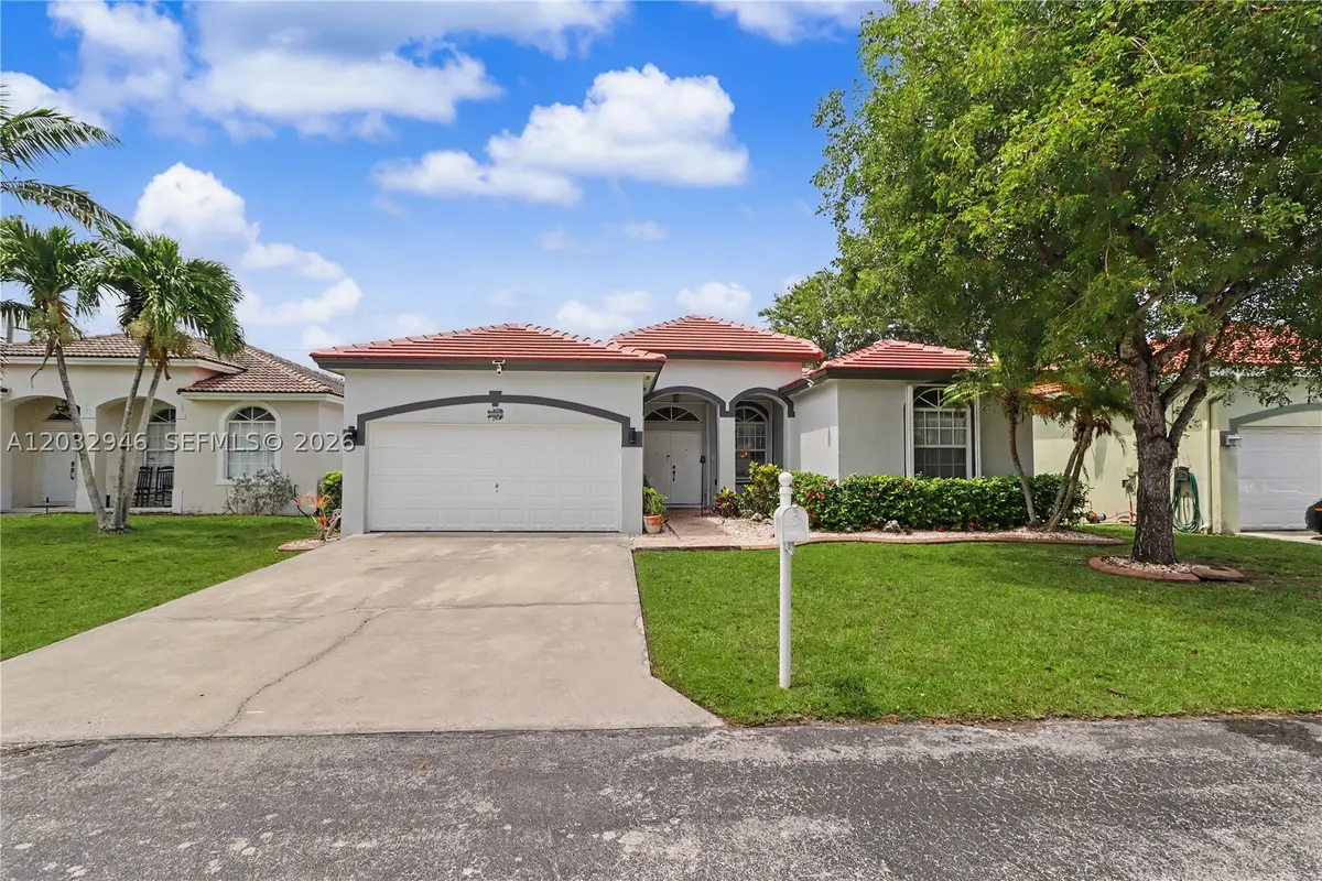 3090 SE 7th Pl, Homestead, FL 33033 - #1