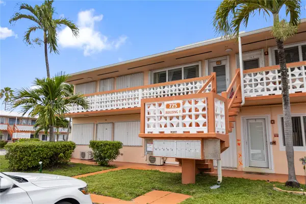 725 SW 11th Ave #12, Hallandale Beach, FL 33009