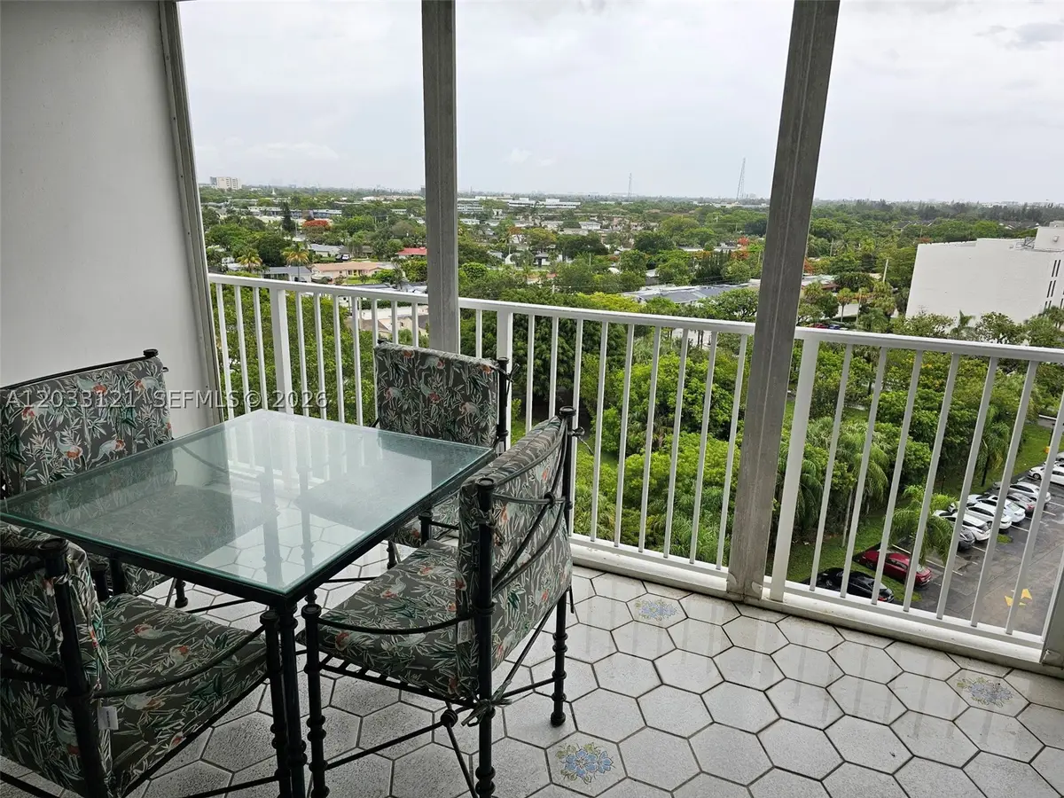 3850 Washington St #1011, Hollywood, FL 33021 - #1