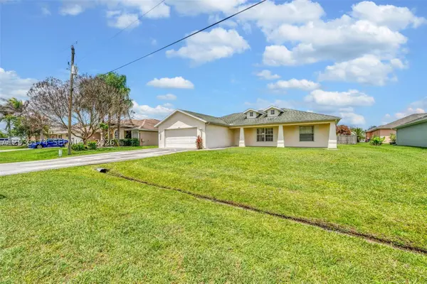 5767 NW Cahaba St, Port St Lucie, FL 34986