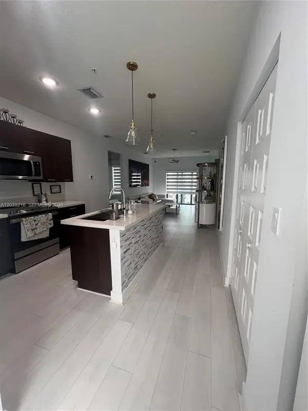 4670 NW 84th Ave #32, Doral, FL 33166