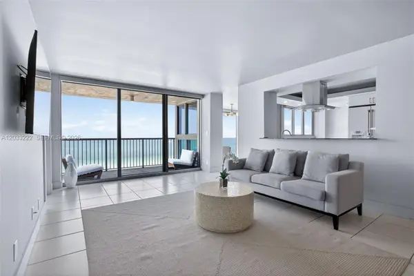 2655 Collins Ave #1512, Miami Beach, FL 33140