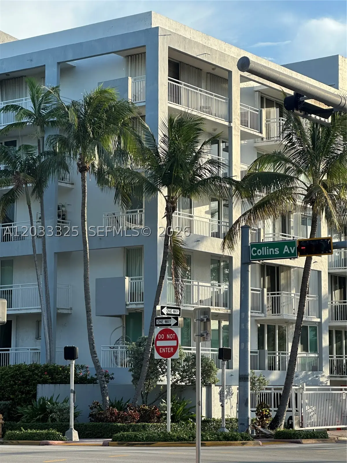 7832 Collins Ave #406, Miami Beach, FL 33141 - #1