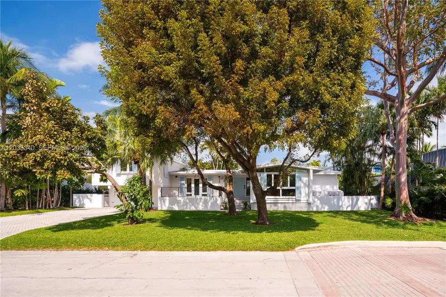 669 S Mashta Dr, Key Biscayne, FL 33149 - #2