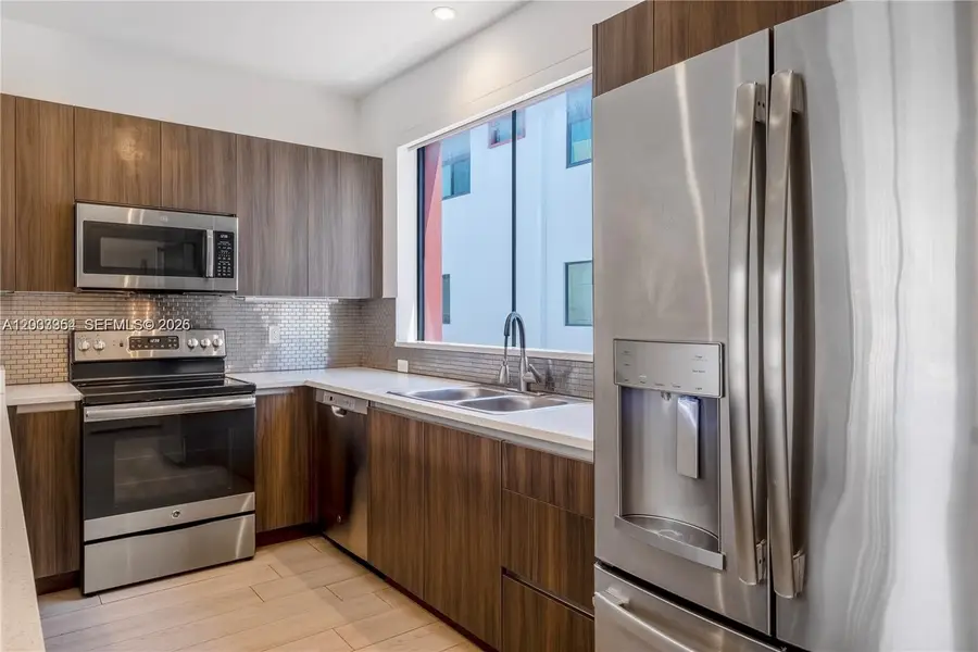 113 NE 6 #2125, Fort Lauderdale, FL 33304 - #3