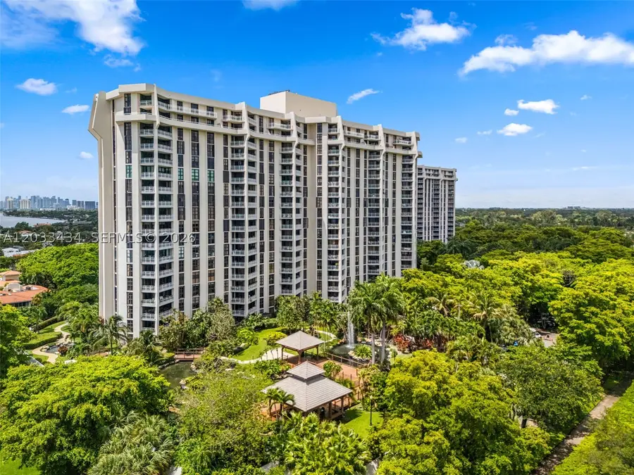 1000 Quayside Ter #1604, Miami, FL 33138 - #2