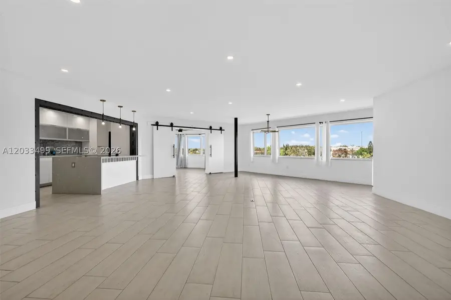 877 NE 195th St #422, Miami, FL 33179 - #3