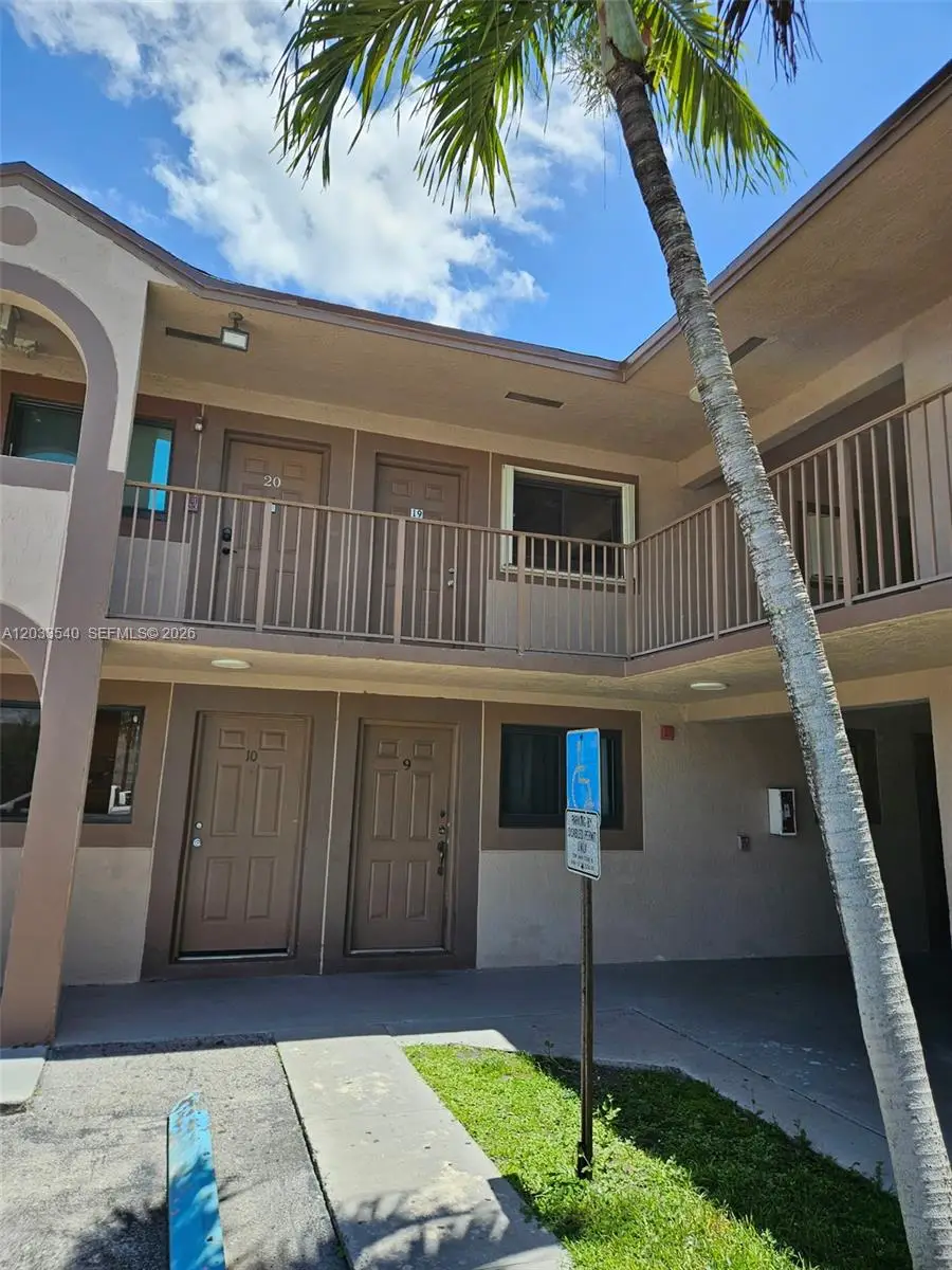 2348 W 56th St #19, Hialeah, FL 33016 - #1