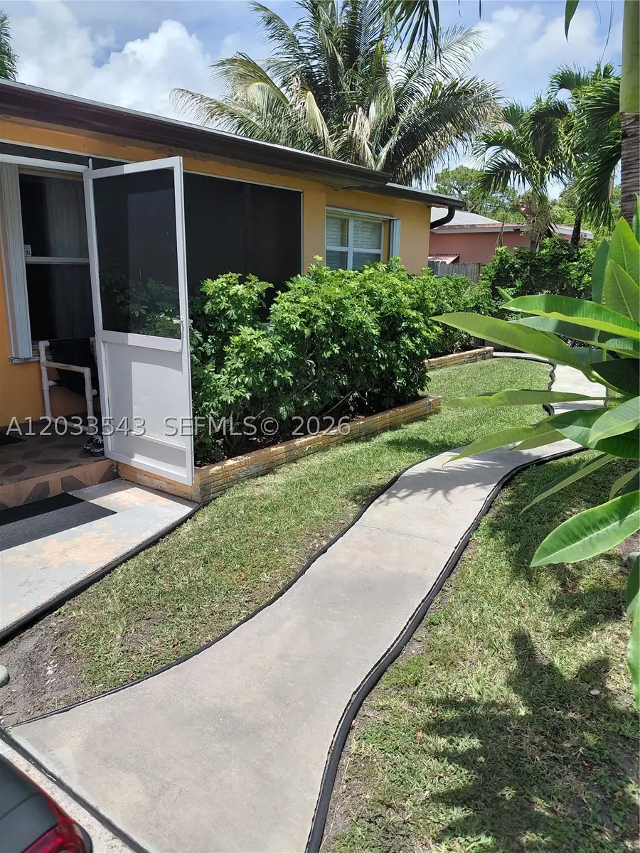1307 SE Flamingo Dr, Lantana, FL 33462 - #3
