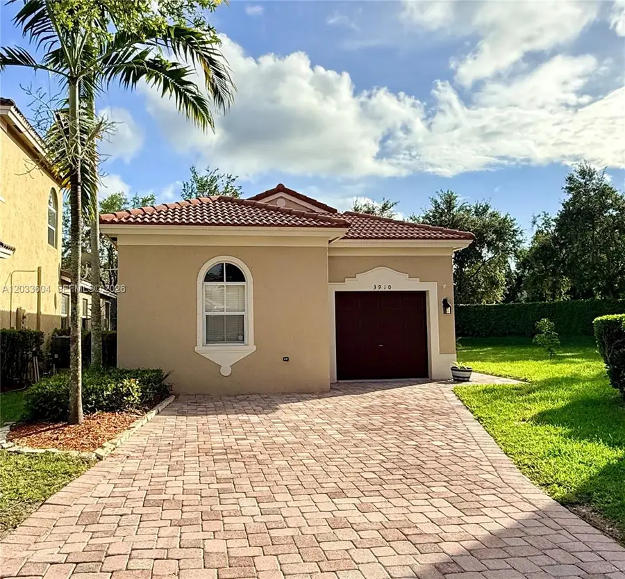 3910 NE 10th Dr, Homestead, FL 33033 - #2