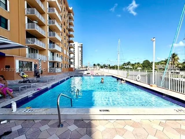 2450 NE 135th St #704, North Miami, FL 33181 - #2