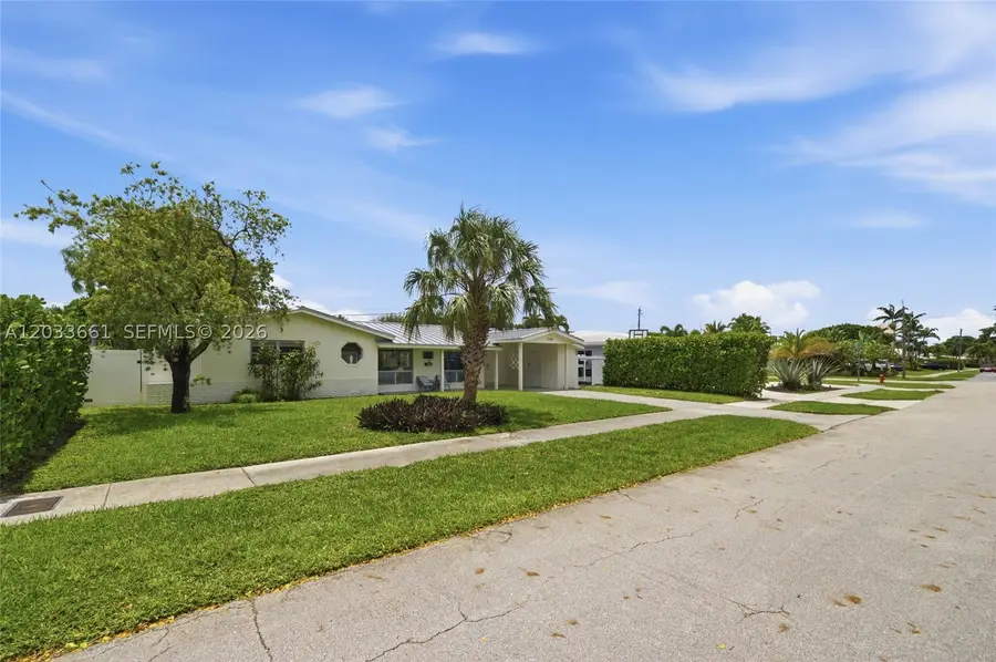 2136 NE 64th St, Fort Lauderdale, FL 33308 - #3