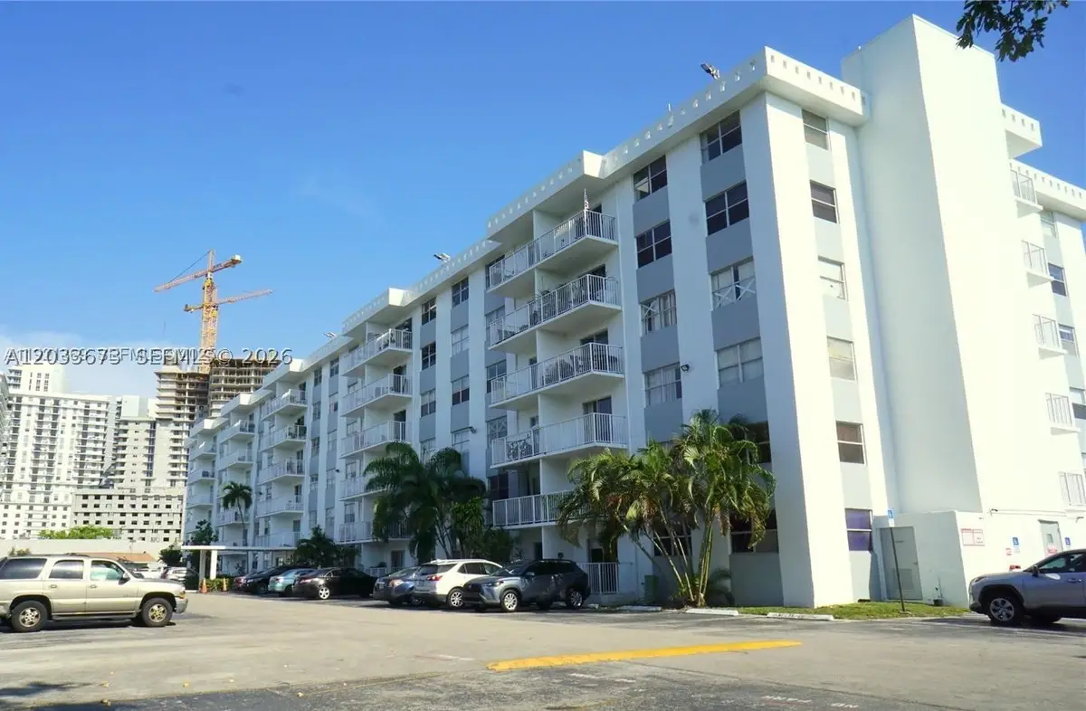 16465 NE 22nd Ave #206, North Miami Beach, FL 33160 - #1
