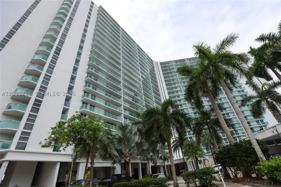 100 Bayview Dr #527, Sunny Isles Beach, FL 33160 - #2