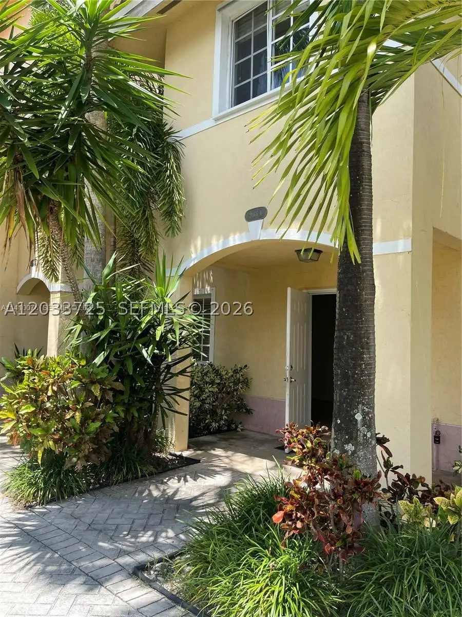 2066 NE 167th St #3-108, North Miami Beach, FL 33162 - #2