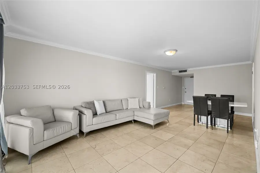 18011 Biscayne Blvd #902, Aventura, FL 33160 - #3