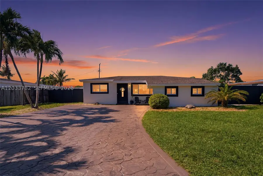 7151 SW 14th St, Pembroke Pines, FL 33023 - #3