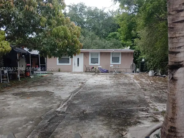 1725 NW 111th St, Miami, FL 33167