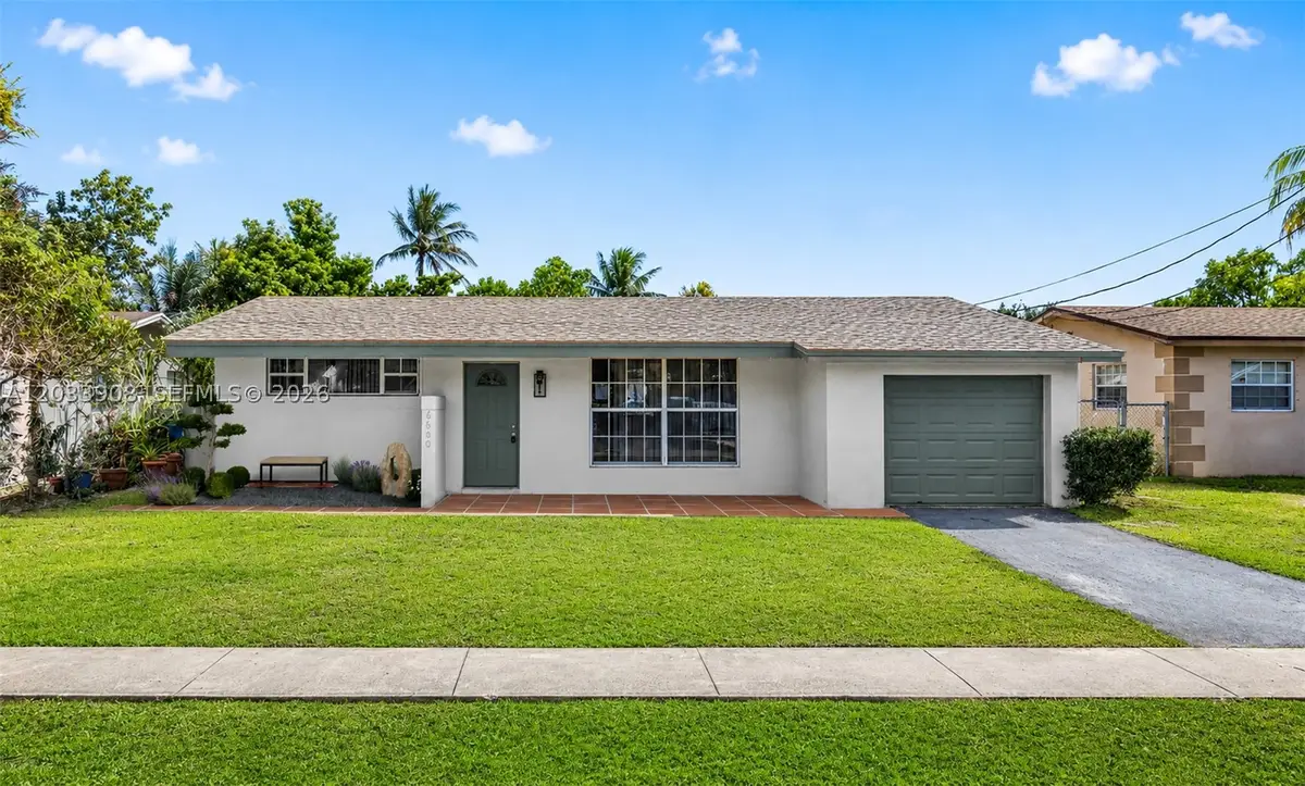 6600 NW 26th St, Sunrise, FL 33313 - #1