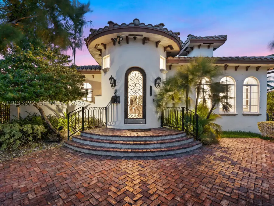 1223 Jackson St, Hollywood, FL 33019 - #2