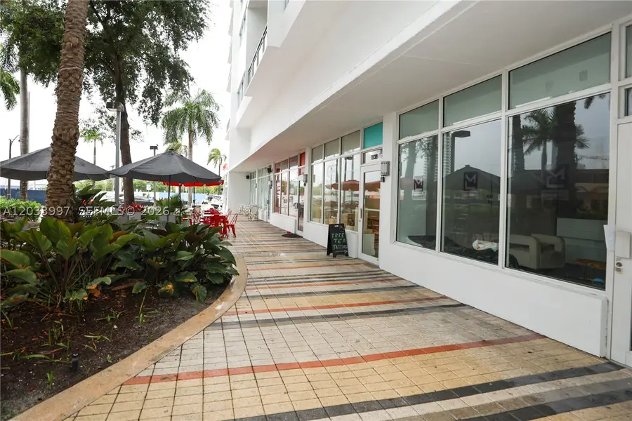 7135 Collins Ave #735, Miami Beach, FL 33141 - #3