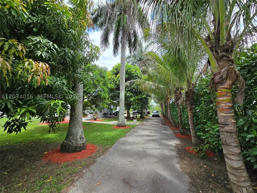 20595 SW 190th St, Miami, FL 33187 - #3